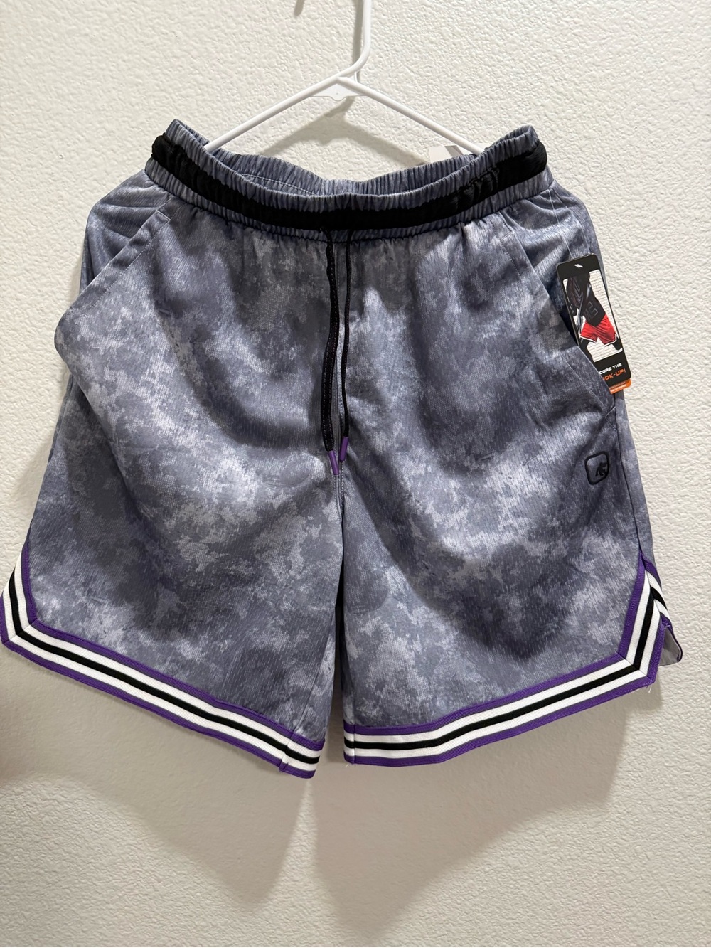 AND1 Men’s S Mesh Polyester Basketball Shorts Elastic Drawstring